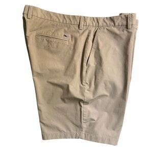 Vineyard Vines Performance Shorts Men’s 42 Khaki Stretch 8” Inseam